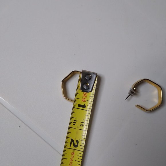 Vintage Pentagon Metal Hoop Earrings - Picture 14 of 15